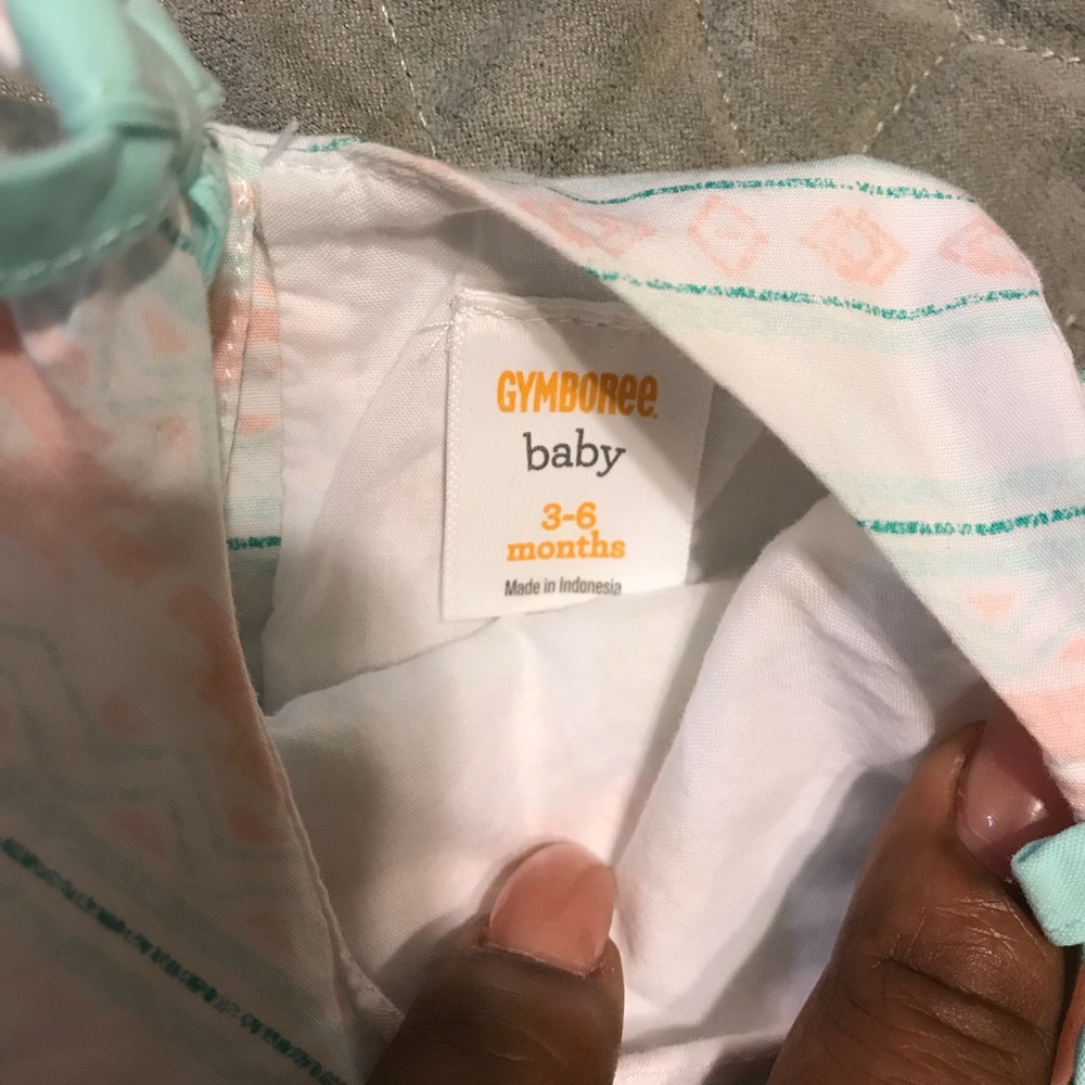 Gymboree 2 piece set.